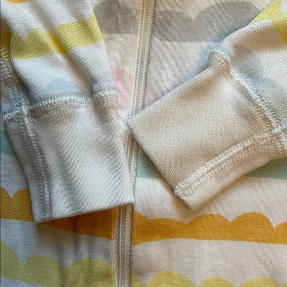 Hanna Andersson Pastel Scallop Cloud Pajamas - Picture 8 of 11